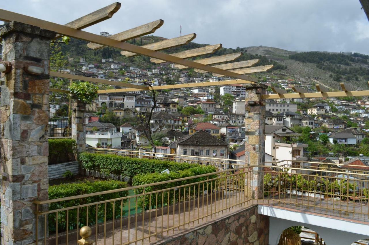 Vila Ss Kekezi Villa Gjirokastër Exterior foto