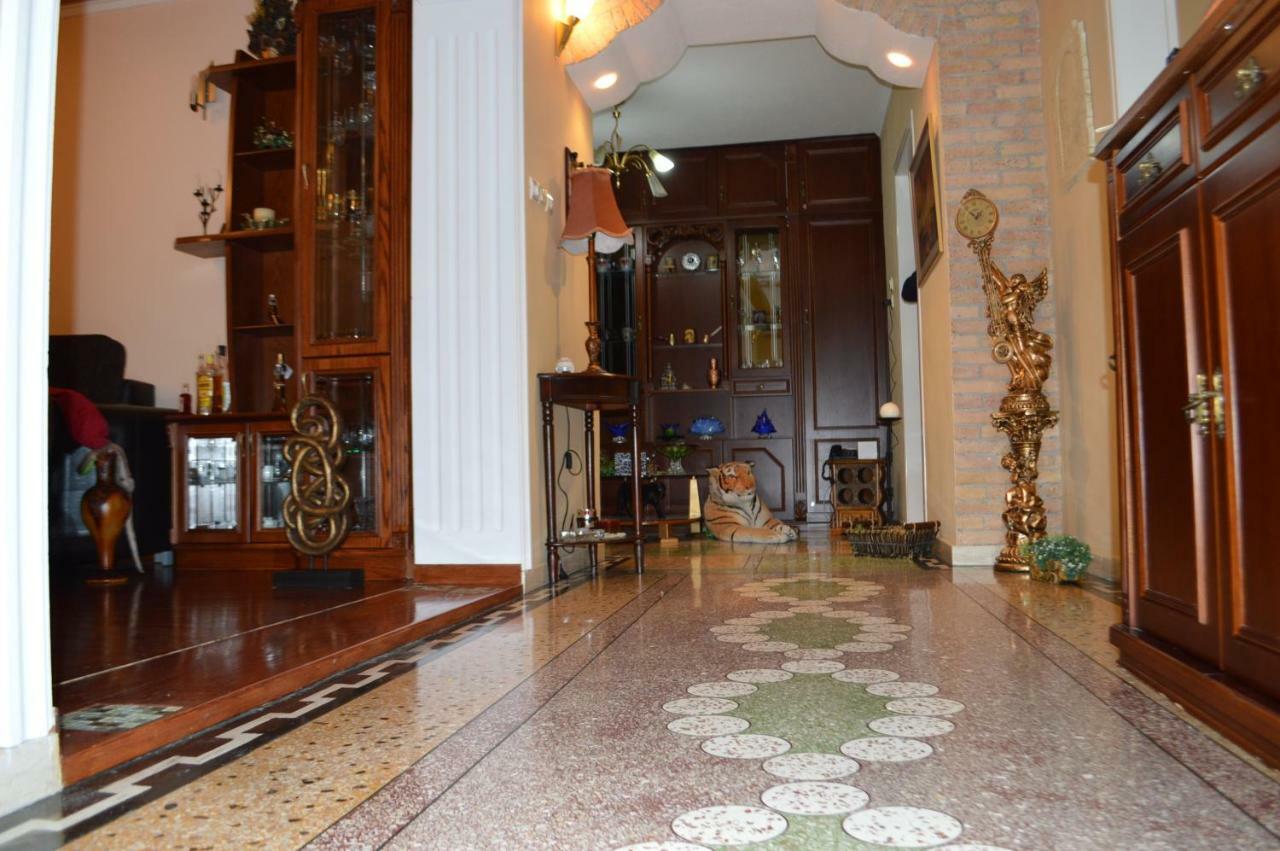 Vila Ss Kekezi Villa Gjirokastër Exterior foto